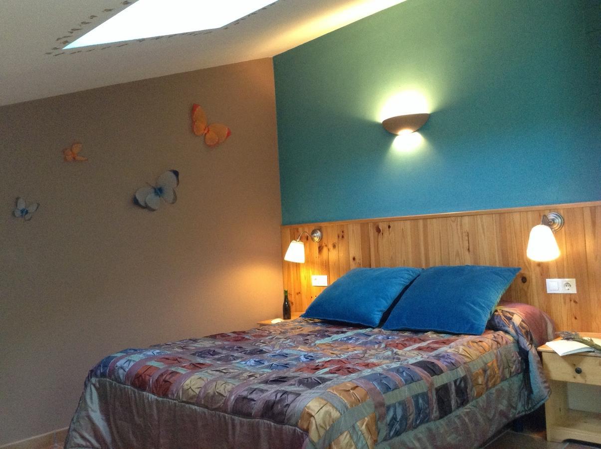 Hostal Camino Del Perdon Uterga Extérieur photo